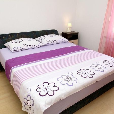Apartman Dinka Трогир Екстериор снимка
