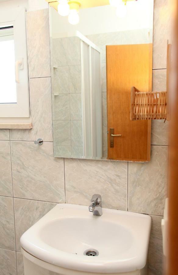 Apartman Dinka Трогир Екстериор снимка