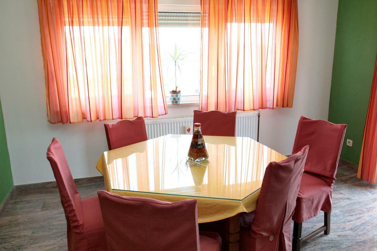 Apartman Dinka Трогир Екстериор снимка