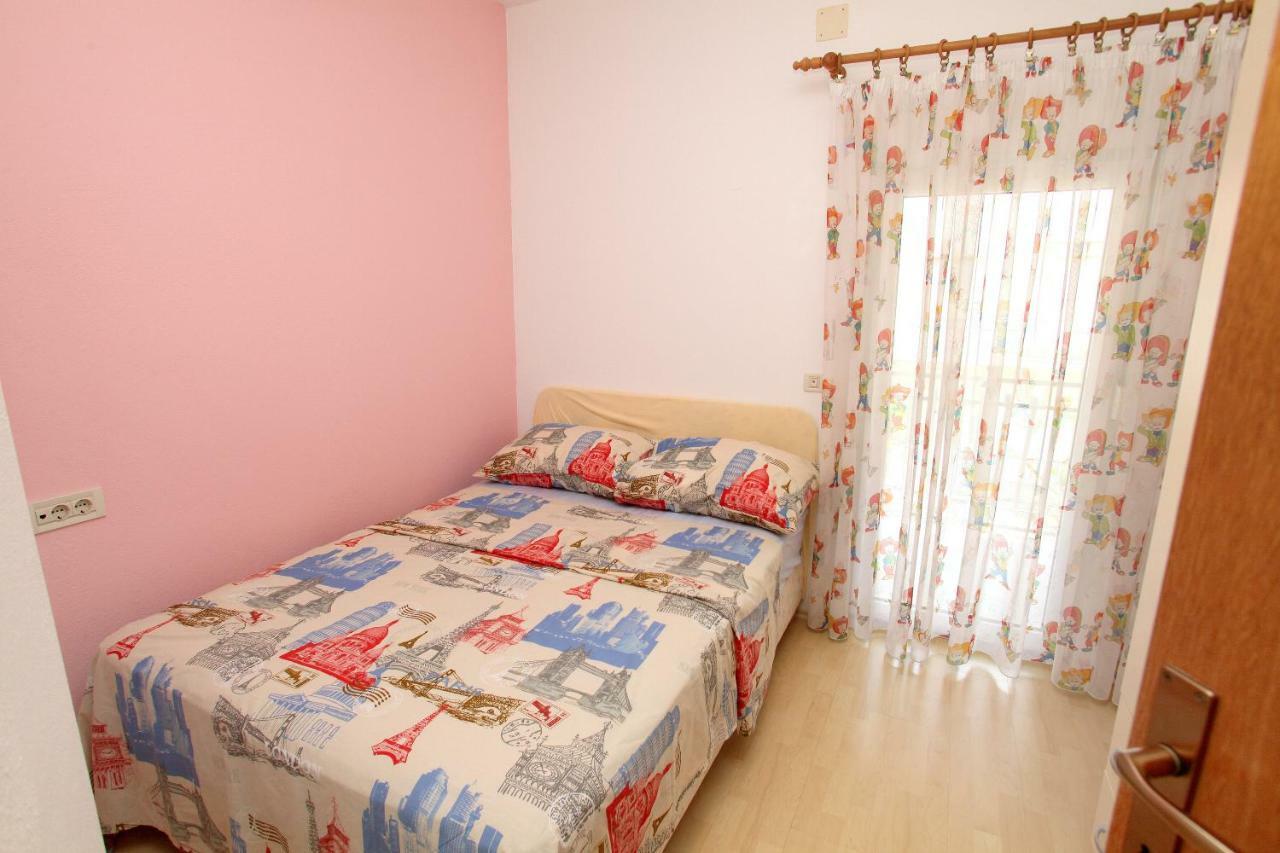 Apartman Dinka Трогир Екстериор снимка