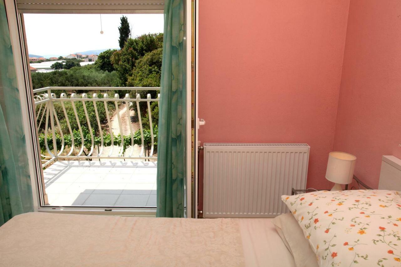 Apartman Dinka Трогир Екстериор снимка