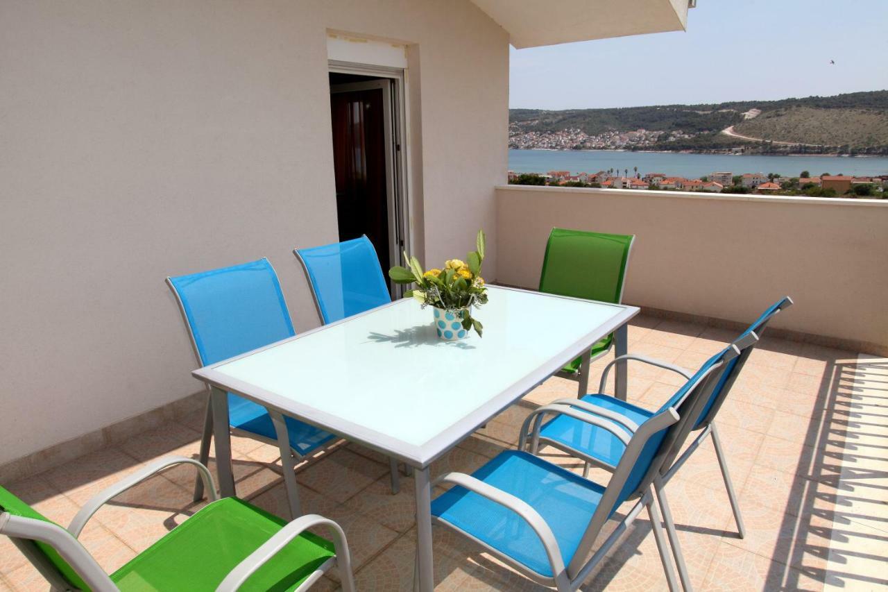 Apartman Dinka Трогир Екстериор снимка